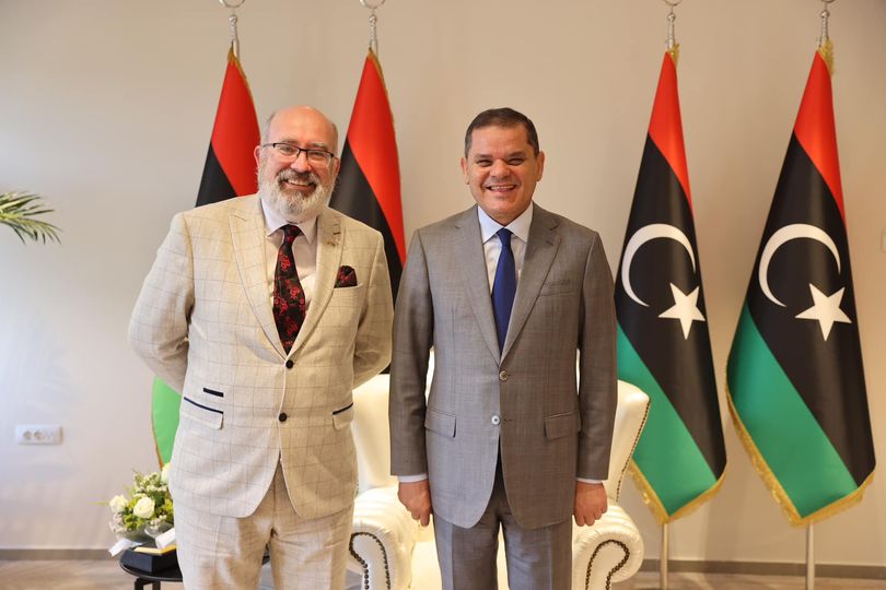 Al-Dabaiba receives the British ambassador to Libya.
