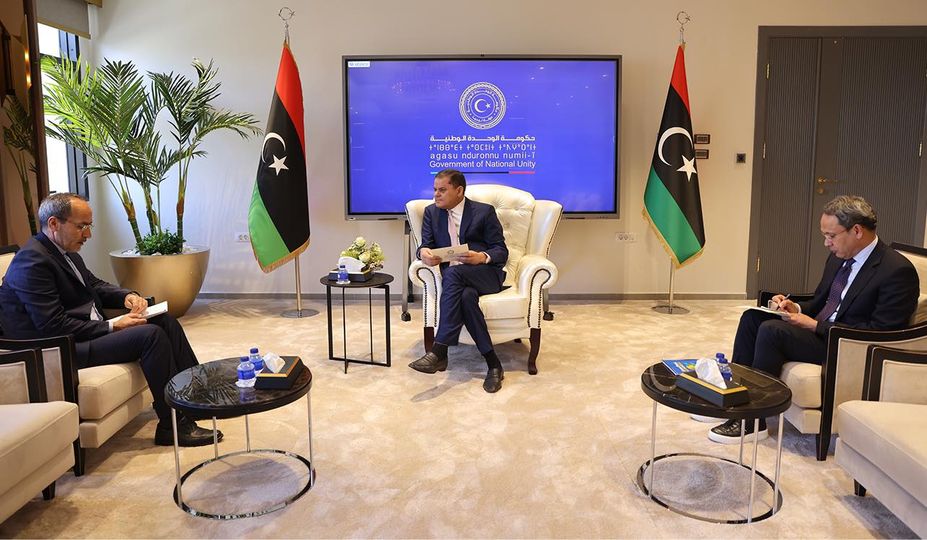 الدبيبة يبحث مع سفير إيران لدى ليبيا التعاون الثنائي والتنسيق لعقد اللجنة العليا المشتركة.