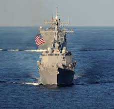 الصين تبعد سفينة عسكرية أميركية من بحر الصين الجنوبي اليوم .