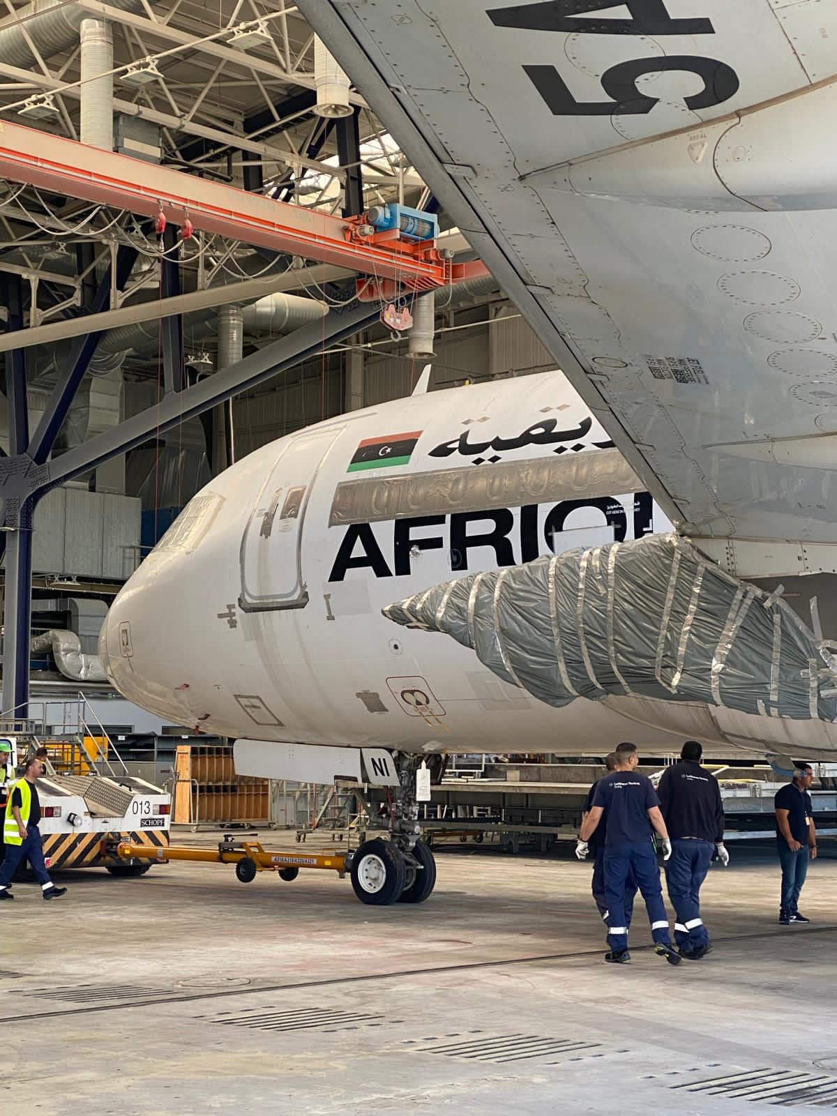 سفارة ليبيا في بلغاريا تعلن استئناف عملية صيانة الطائرة الليبية إيرباص ( 319 ) المتواجدة في مطار صوفيا.