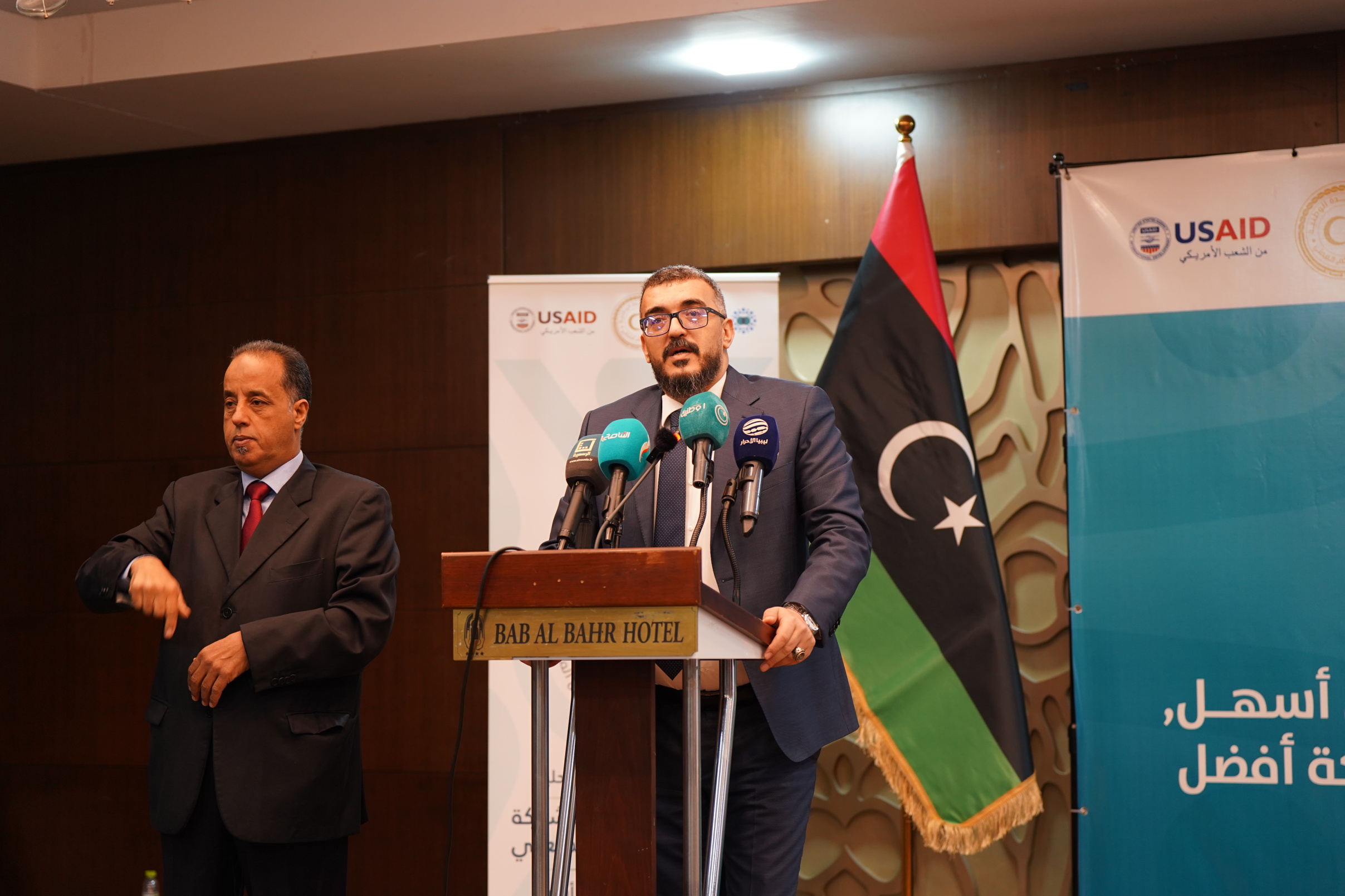 بالتعاون مع وزارة الحكم المحلي السفارة الأمريكية تطلق برنامجا للتواصل المجتمعي  في ليبيا. 