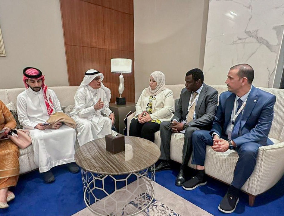 Libyan-Bahraini discussions in the areas of social affairs.