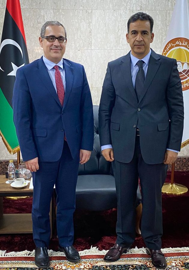 Strengthening Libyan-American relations and supporting the political process are the focus of the meeting between Al-Nuwairi and Brent in Benghazi.