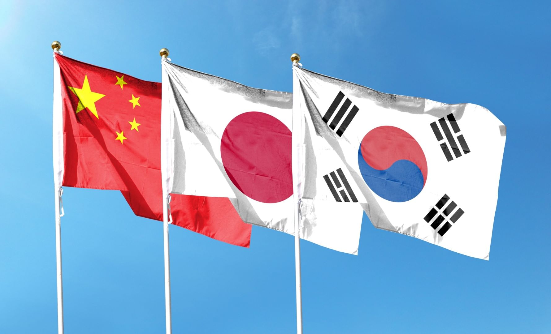 سيول تستضيف أول قمة ثلاثية بين الصين واليابان وكوريا الجنوبية منذ 5 سنوات .