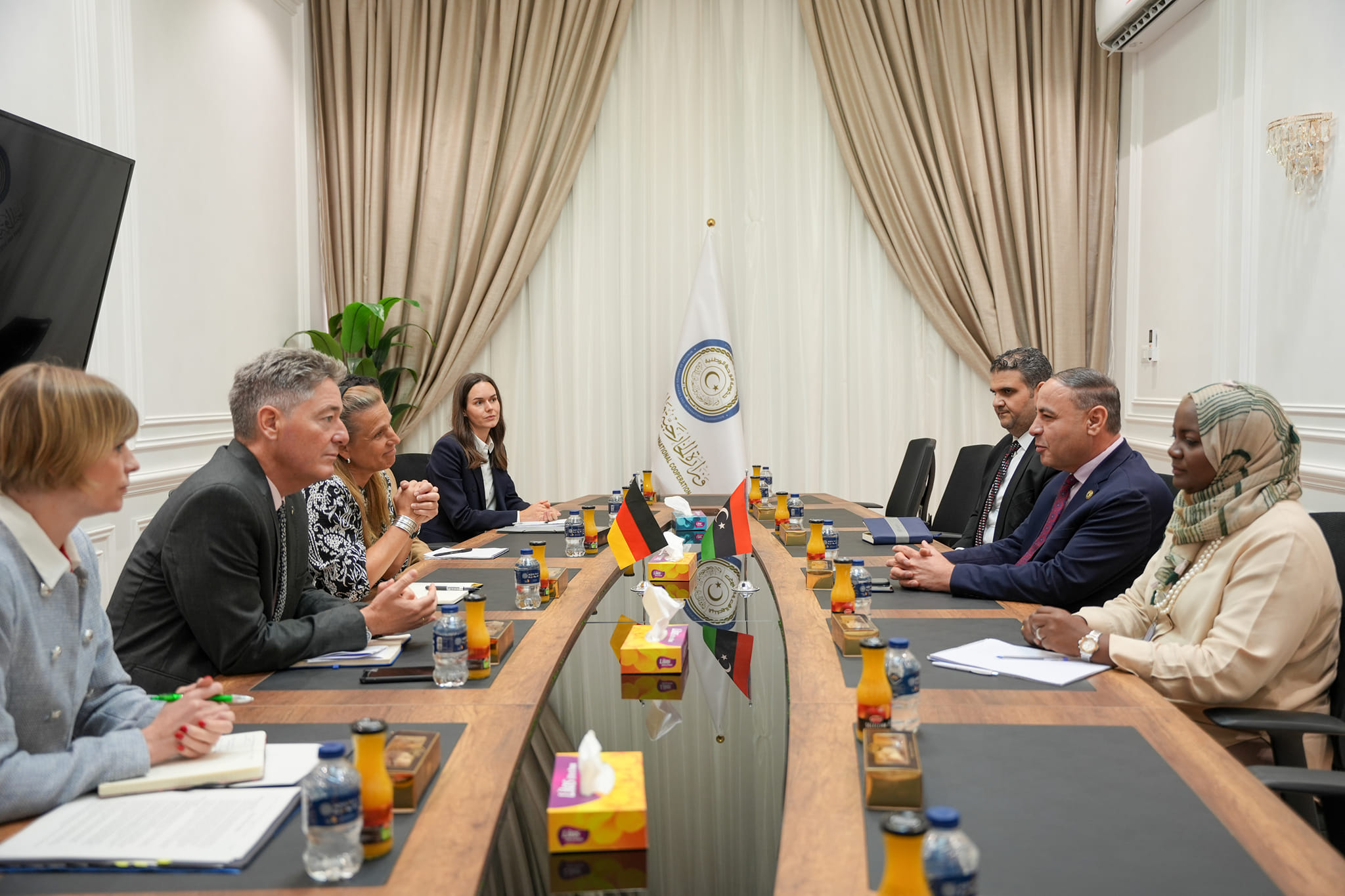 Al-Baour and the German Minister of State for Foreign Affairs discuss preparations for holding a conference on combating illegal immigration.