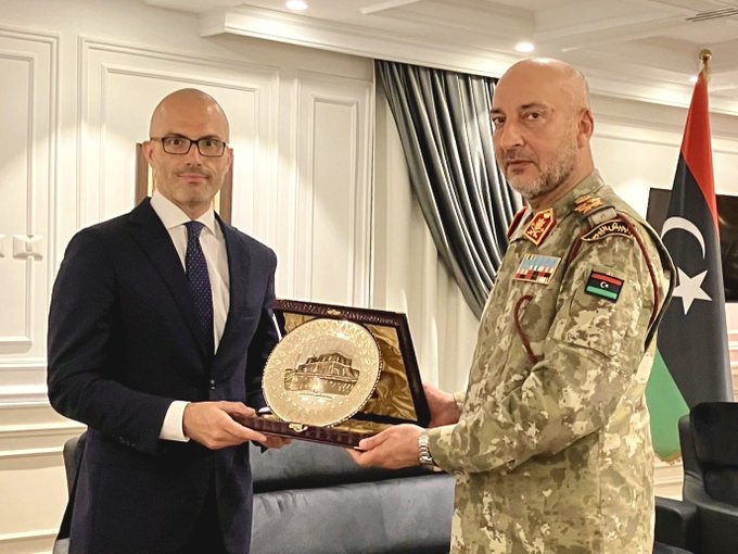 Orlando meets with the Chief of Staff of the Libyan Army.