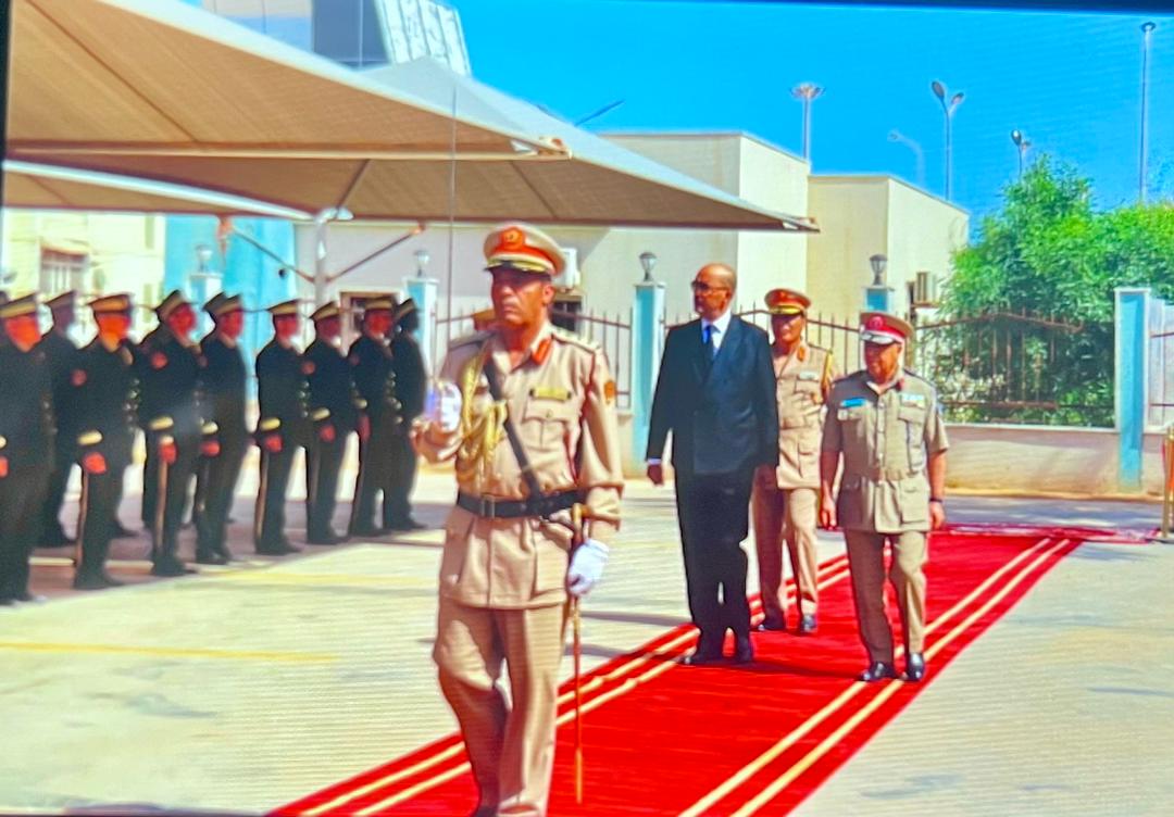 Supreme Commander of the Libyan Army continues his inspection tours of the military staff.