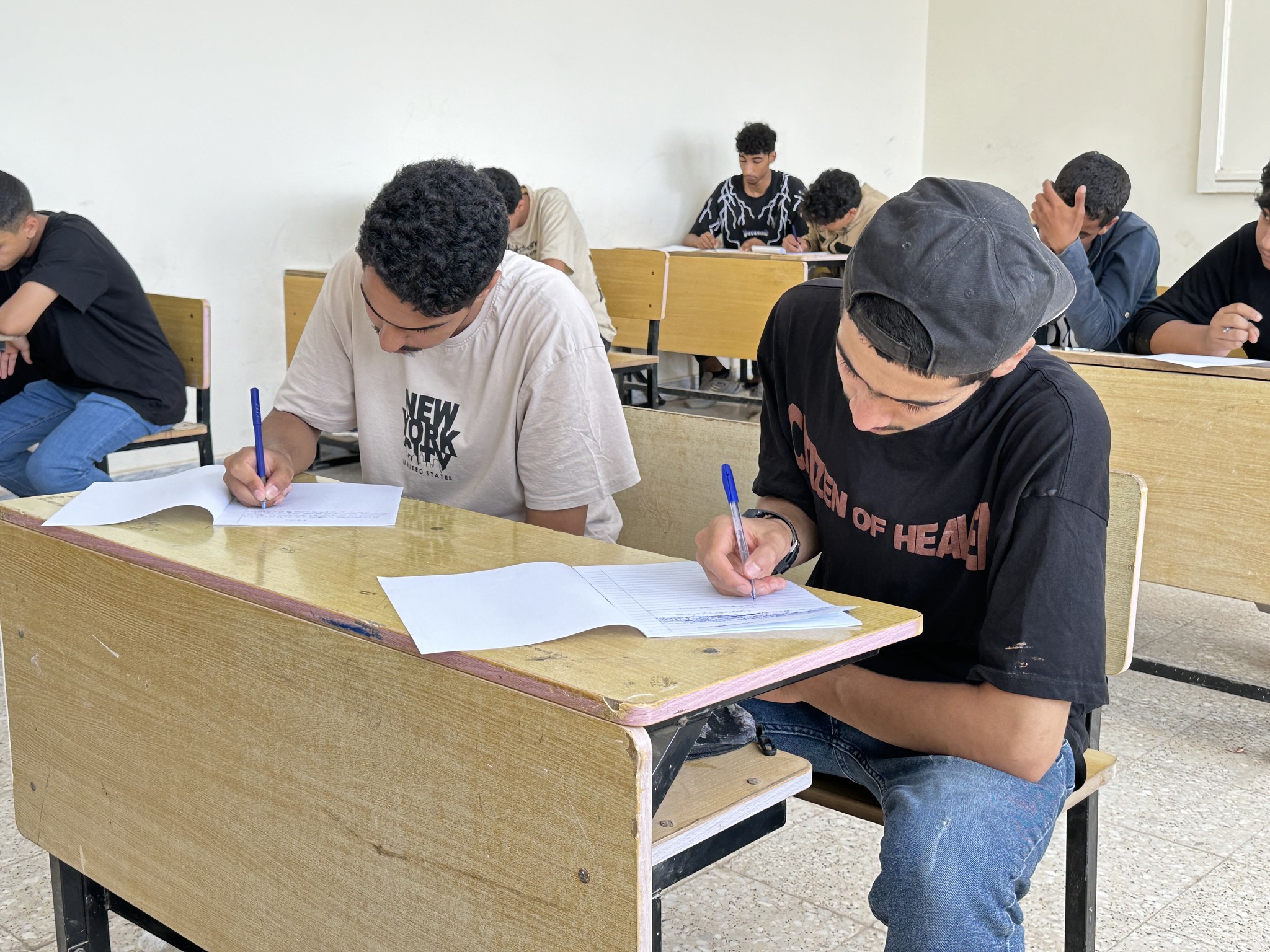 انطلاق اِمتحانات شهادة إتمام مرحلة التّعليم الثانوي للعام 2023-2024م بإجراء اِمتحان مادة الإنشاء والتّعبير .