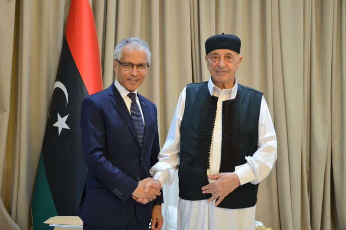  الوضع الامني في ليبيا  وتواجد القوات الاجنبية بالبلاد محور لقاء عقيلة صالح والسفير الفرنسي . 