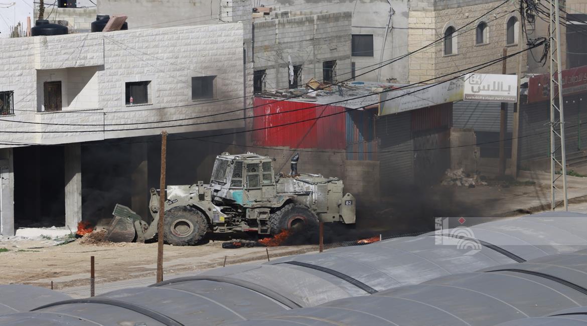  الاحتلال يواصل اقتحام مخيم الفارعة : شهيد و5 إصابات وتدمير للبنية التحتية. 