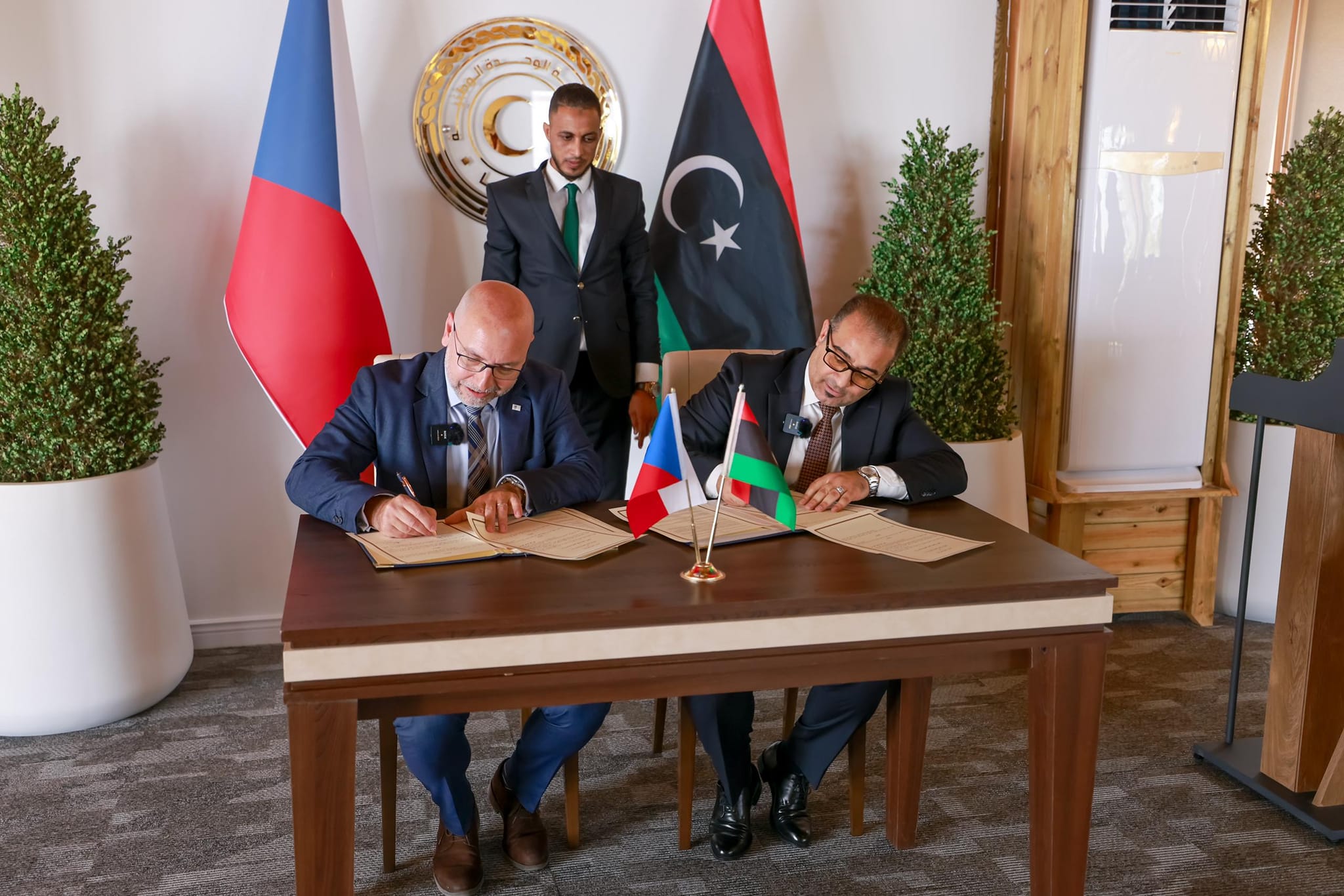 Signing of a memorandum of understanding for political consultation between the foreign ministries of Libya and the Czech Republic.