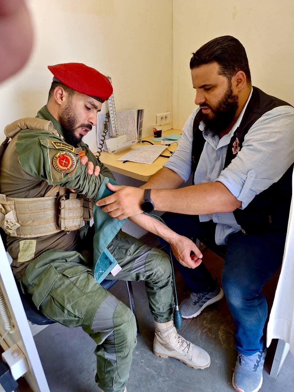 مصرف الدم المركزي طرابلس ينظم حملة للتبرع بالدم بالتنسيق  مع رئاسة أركان القوات البرية. 