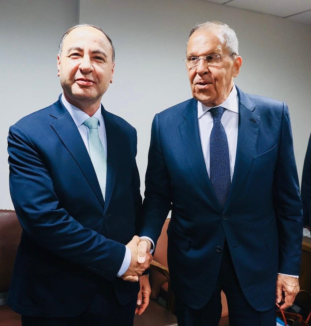 Al-Baour and Lavrov discuss ways to strengthen Libyan-Russian relations.