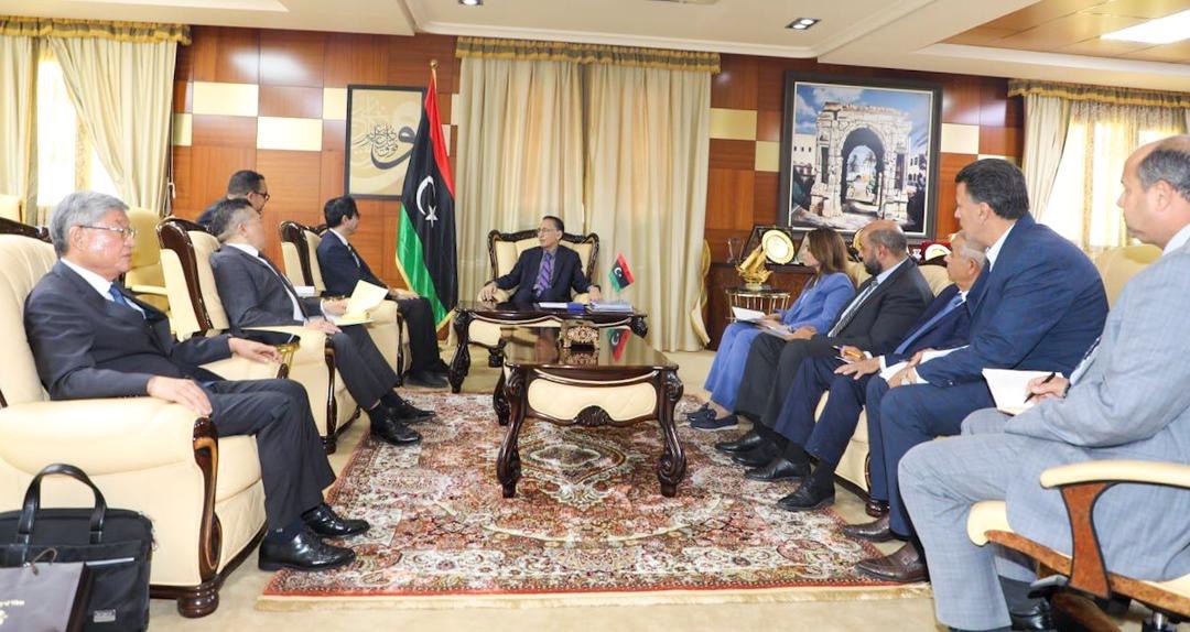 Al-Hawaij and the Korean ambassador to Libya discuss developing a mechanism to organize a Libyan-Korean economic forum in Tripoli next November.