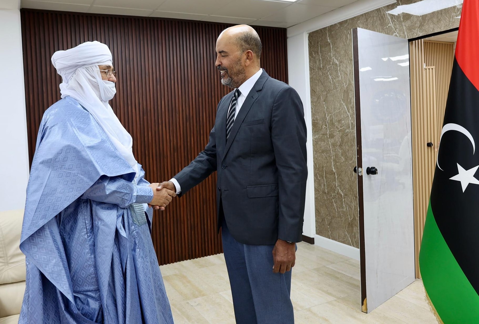 Al-Koni receives the Nigerien ambassador to Libya