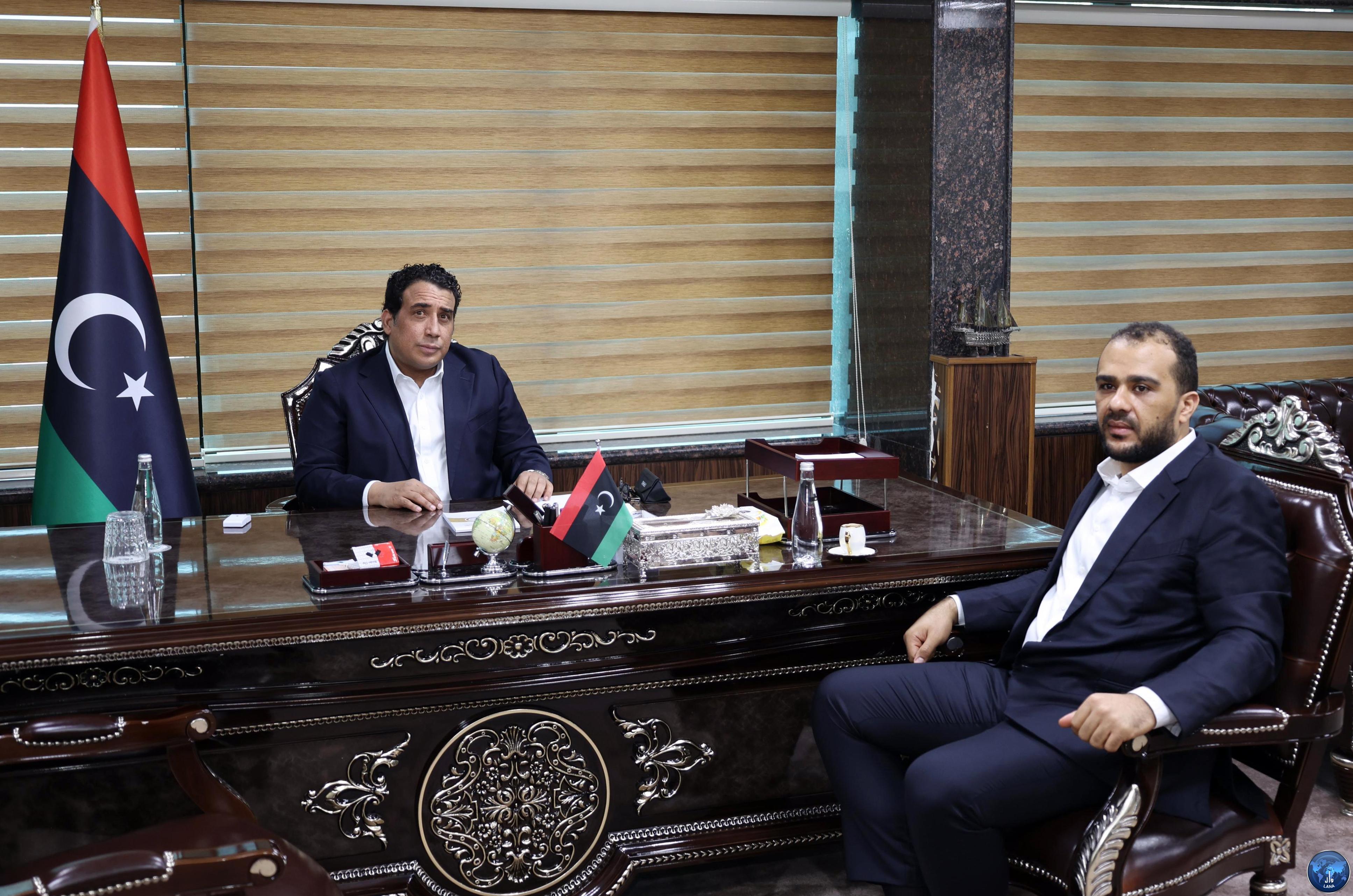 Al-Manfi meets Abdel Salam Zoubi.