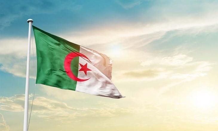 البنك الإسلامي للتنمية يمنح الجزائر تمويلاً بـ3 مليارات دولار لدعم مشاريع تنموية. 