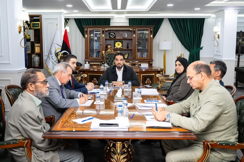 هيئة الرقابة الإدارية تتابع  آخر مستجدات ملف طباعة الكتاب المدرسي وتحذّر من التحايل على القوانين.