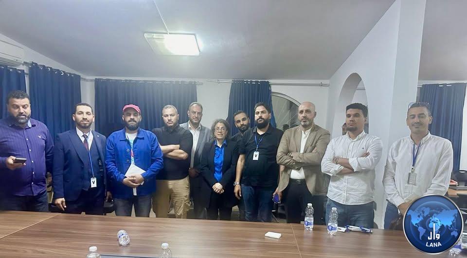 البعثة الأممية : أعضاء حراك بلديات غرب ليبيا يدعون خلال لقائهم بـ ( خوري ) لإجراء تغييرات مؤسسية جذرية تلبيةً لتطلعات الشعب الليبي.