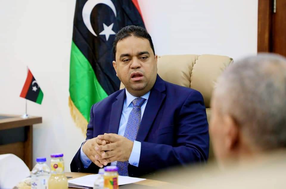 الدبيبة يكلف وزير العمل علي العابد بمهام وزير التربية والتعليم وبتسيير وزارة النفط والغاز