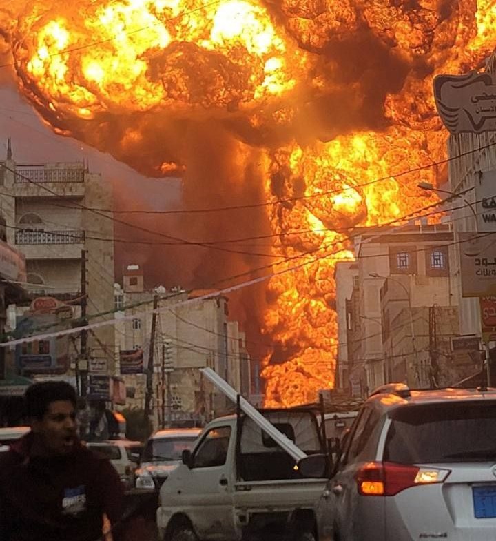 339852