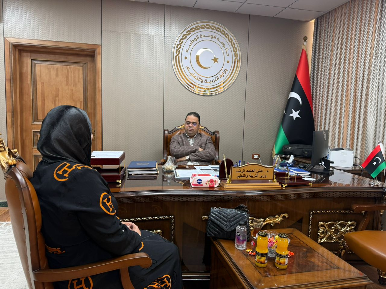  العابد في مقابلة مع (وال) :تم التعاقد مع شركات محلية والكتاب المدرسي سيوزع قبل انطلاق العام الدراسي الجديد