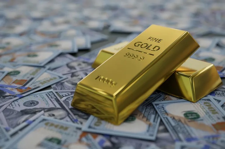 تراجع  أسعار الذهب  متأثرةً بصعود الدولار 