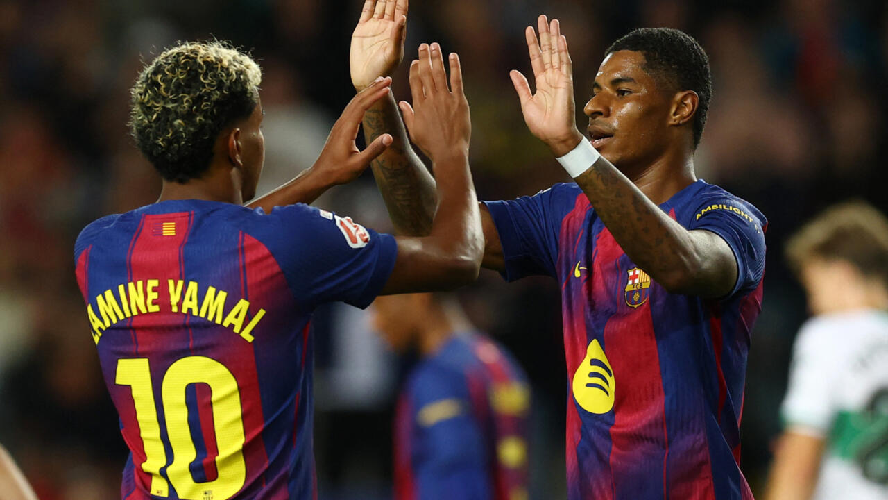 برشلونة يستقبل ألافيس ساعيًا لمواصلة الضغط على ريال مدريد في الليغا