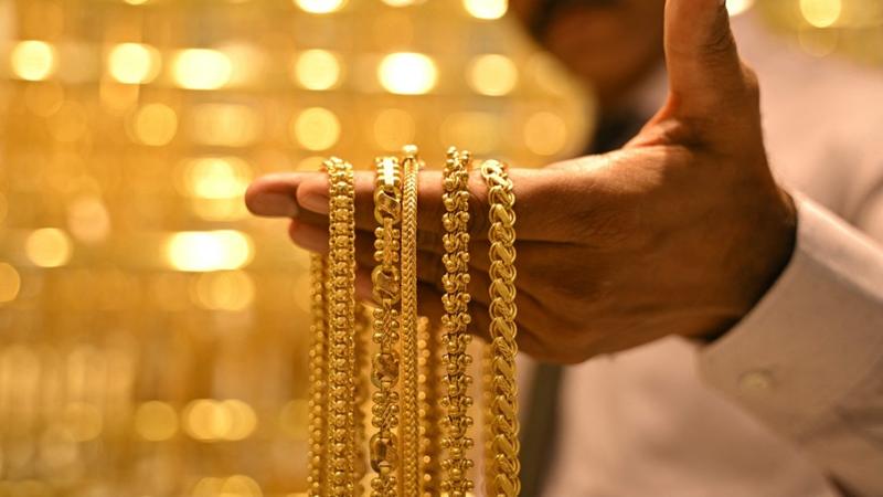 انخفاض أسعار الذهب متأثرة بتعديلات على مؤشرات السلع الأولية