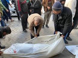 شهيدان في قصف الاحتلال الإسرائيلي تجمعا شرق مدينة غزة.