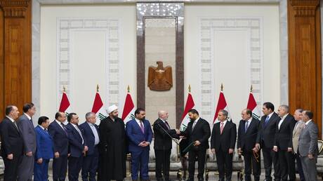  الرئيس العراقي نزار آميدي  يكلف علي الزيدي بتشكيل الحكومة الجديدة .