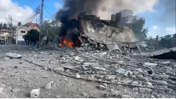الصحة اللبنانية:11 قتيلا و8 جرحى بغارات اسرائيلية جنوبي لبنان
