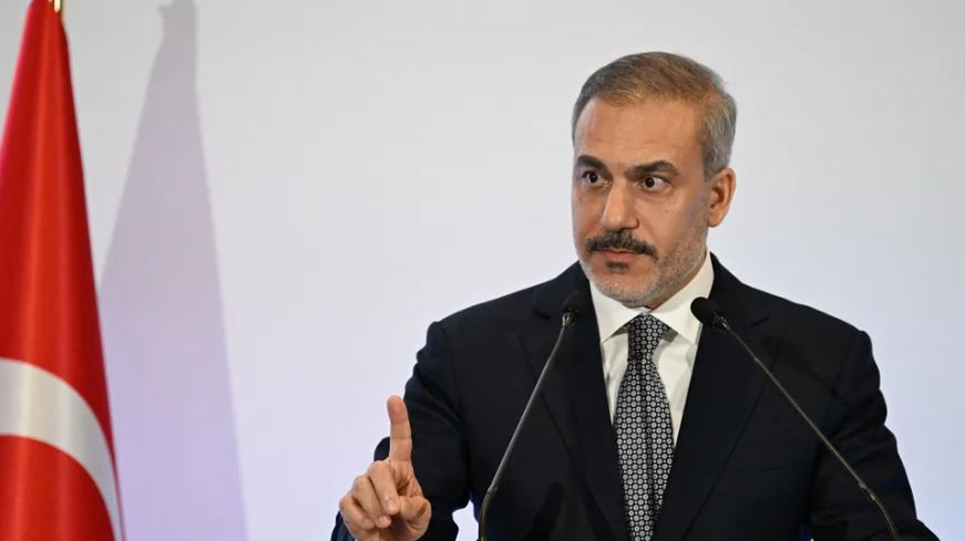 فيدان: أوضاع مسلمي الروهينجا في المخيمات مأساوية