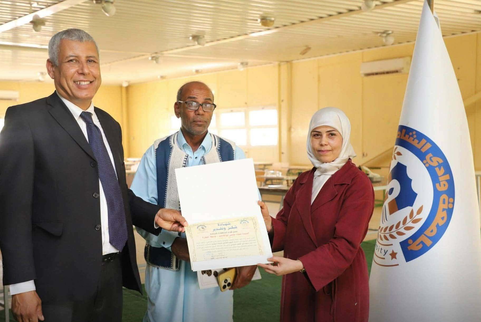باحثة ليبية تكشف ارتباط حرق النفايات بأمراض تنفسية وتقترح حلولاً علاجية من النباتات المحلية