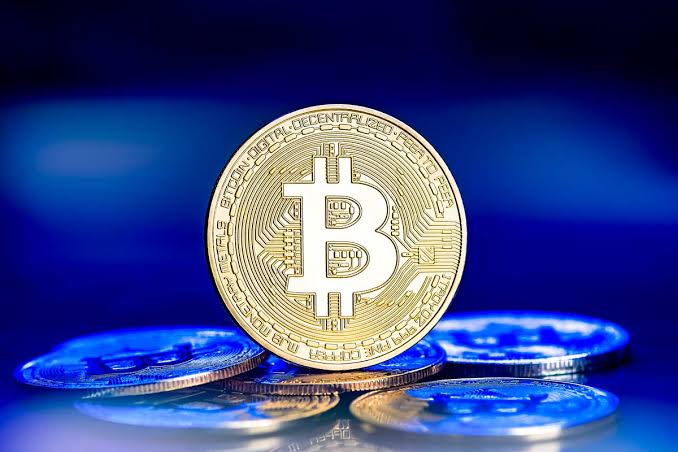 البيتكوين تهبط دون 60 ألف دولار وتتجه لتسجيل ثاني خسارة فصلية متتالية