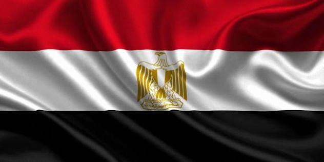 مصر: التحقيقات مستمرة لكشف ملابسات استهداف السفينتين بميناء دمياط.