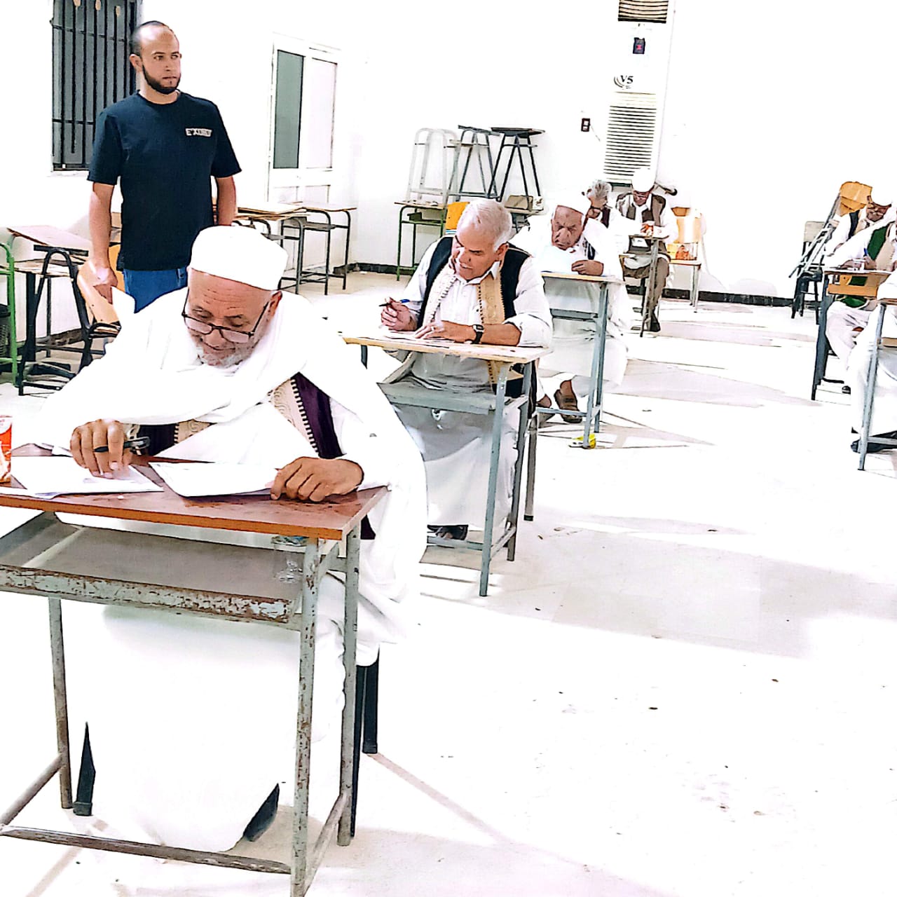 المجلس البلدي يجري امتحانات للمتقدمين لشغل وظيفة مختار محلة .