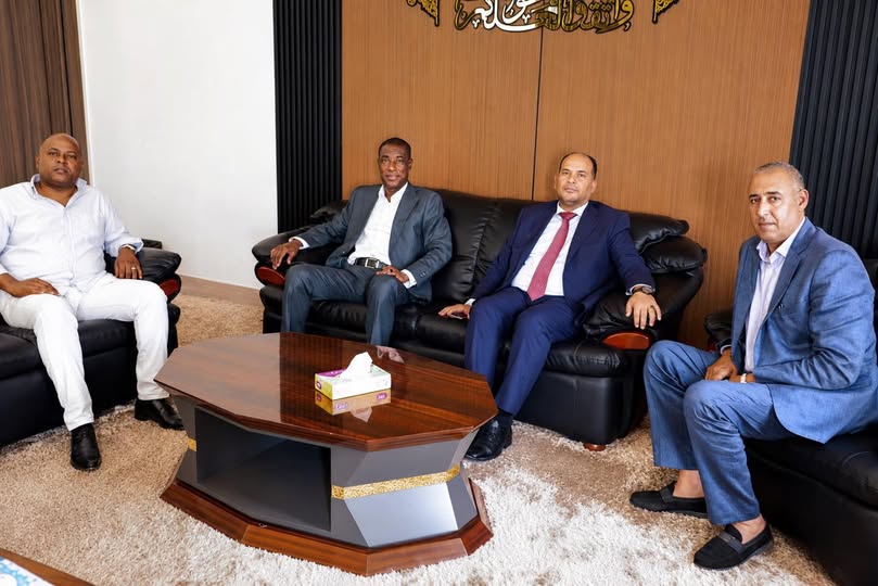 جهاز الإمداد الطبي ومصلحة الجمارك تبحثان إنشاء حظيرة جمركية خاصة لتسريع الإفراج عن الشحنات الطبية.