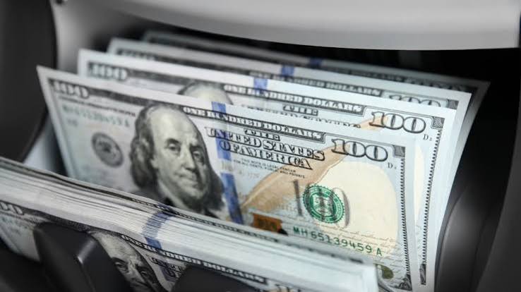 ارتفاع الدولار مع ترقب قرارات الفائدة الأمريكية واليابانية.