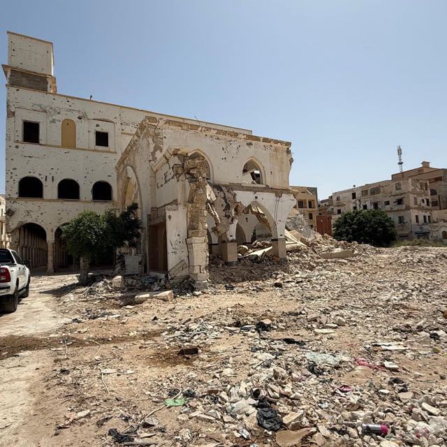غرفة التجارة الإيطالية الليبية ووفد متخصص في الترميم تزور بنغازي  .