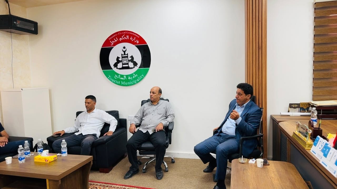   متابعة المشاريع الجاري تنفيذها داخل نطاق بلدية السائح.