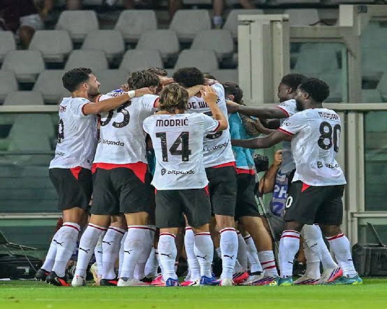ميلان يواجه ساسولو في اختبار جديد بالدوري الإيطالي